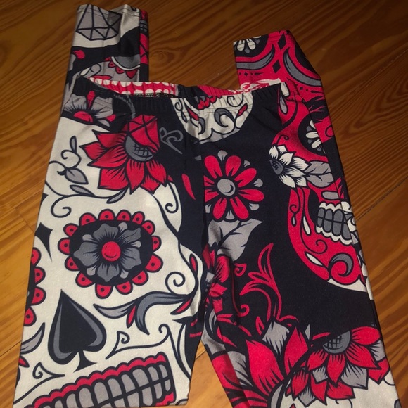Skull Leggings Small NWOT - Picture 3 of 5